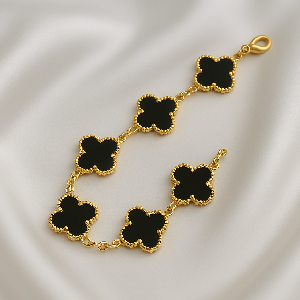 INTII Clover Bracelet